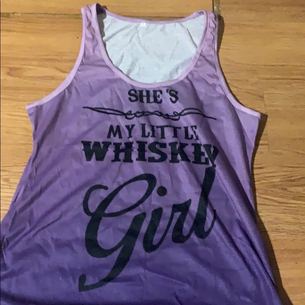 Like new country tank